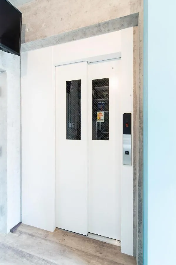 Oyado Danran 団欒 Apartment Tokyo Japan