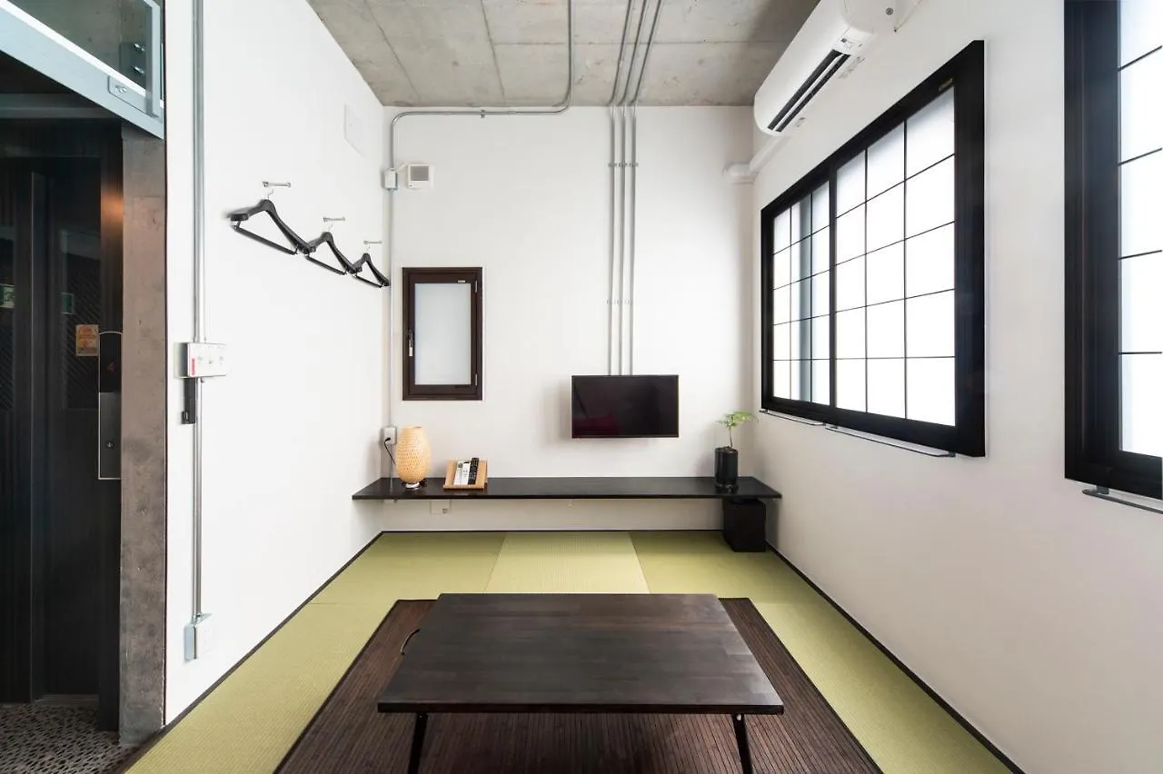 Oyado Danran 団欒 Apartment Tokyo Japan